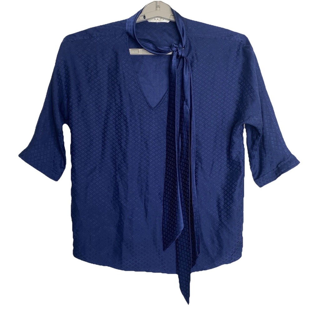 Trina Turk Navy Blue Jacquard Tie Neck Blouse V-Neck 3/4 Sleeve Top
